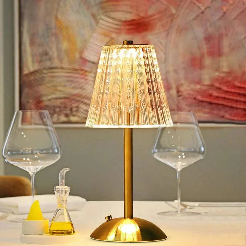 Loja Capricho Abajur - 0011 01 Unidade Luminária Abajur de Mesa Móvel Vintage em Acrílico Recarregável e Sem Fio