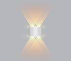 Loja Capricho Arandela 0005 Branco / 2 feixes de luz Luminária Arandela de Parede 4 Feixes de Luz para Jardim Escada